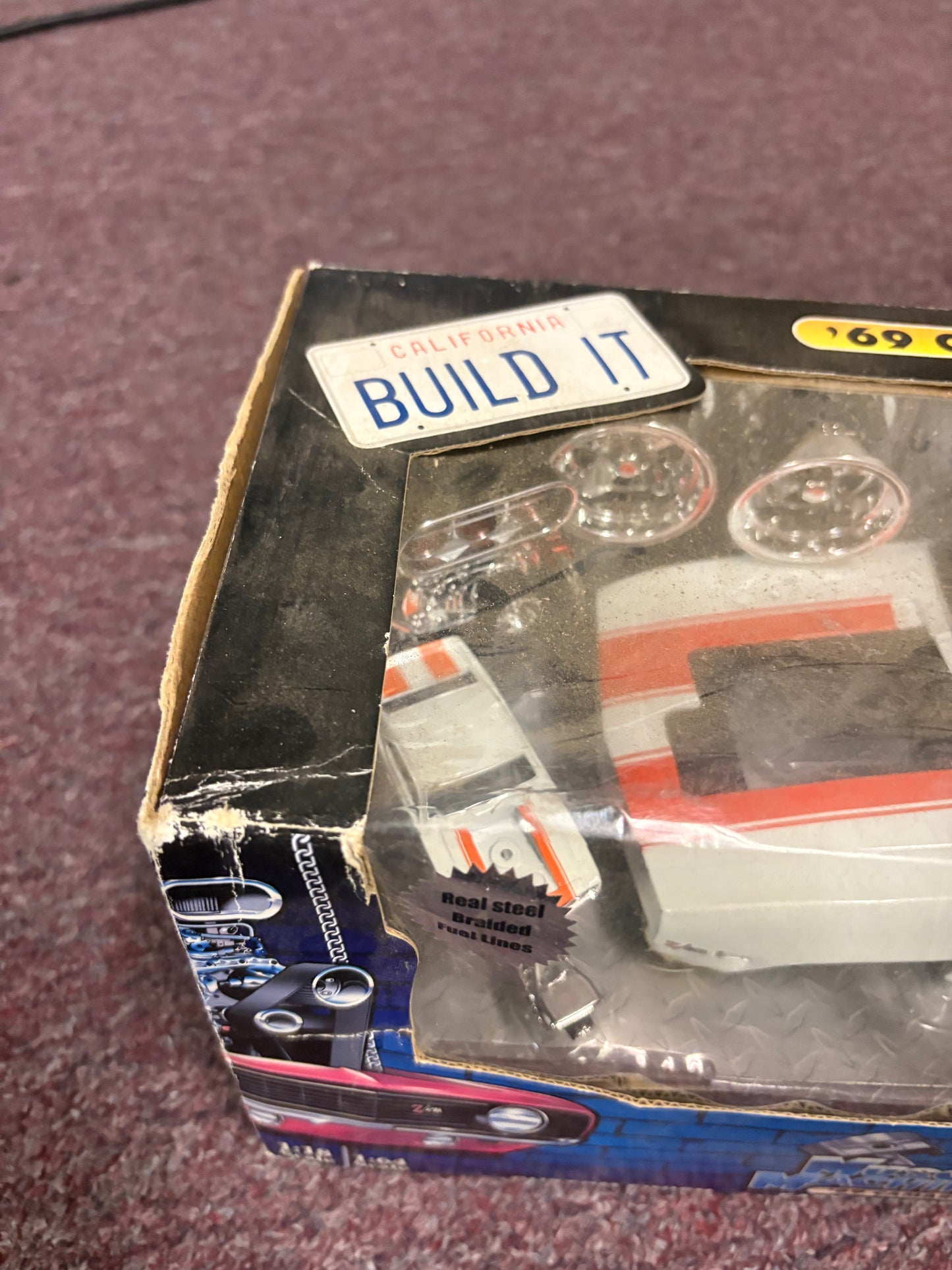 DAMAGED BOX Muscle Machine 1/18 Build iIt 69 Camaro