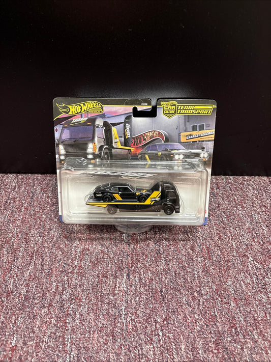 2024 Hot Wheels Legends Tour Team Transport - Nissan Laurel 2000 SGX & Aero Lift